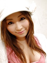 Reon Kosaka  Cute Asian model show us her hot body