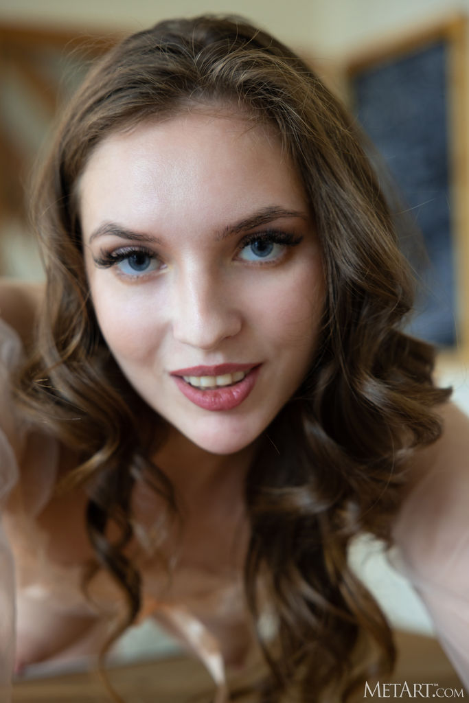 Viviann In Take A Bite
