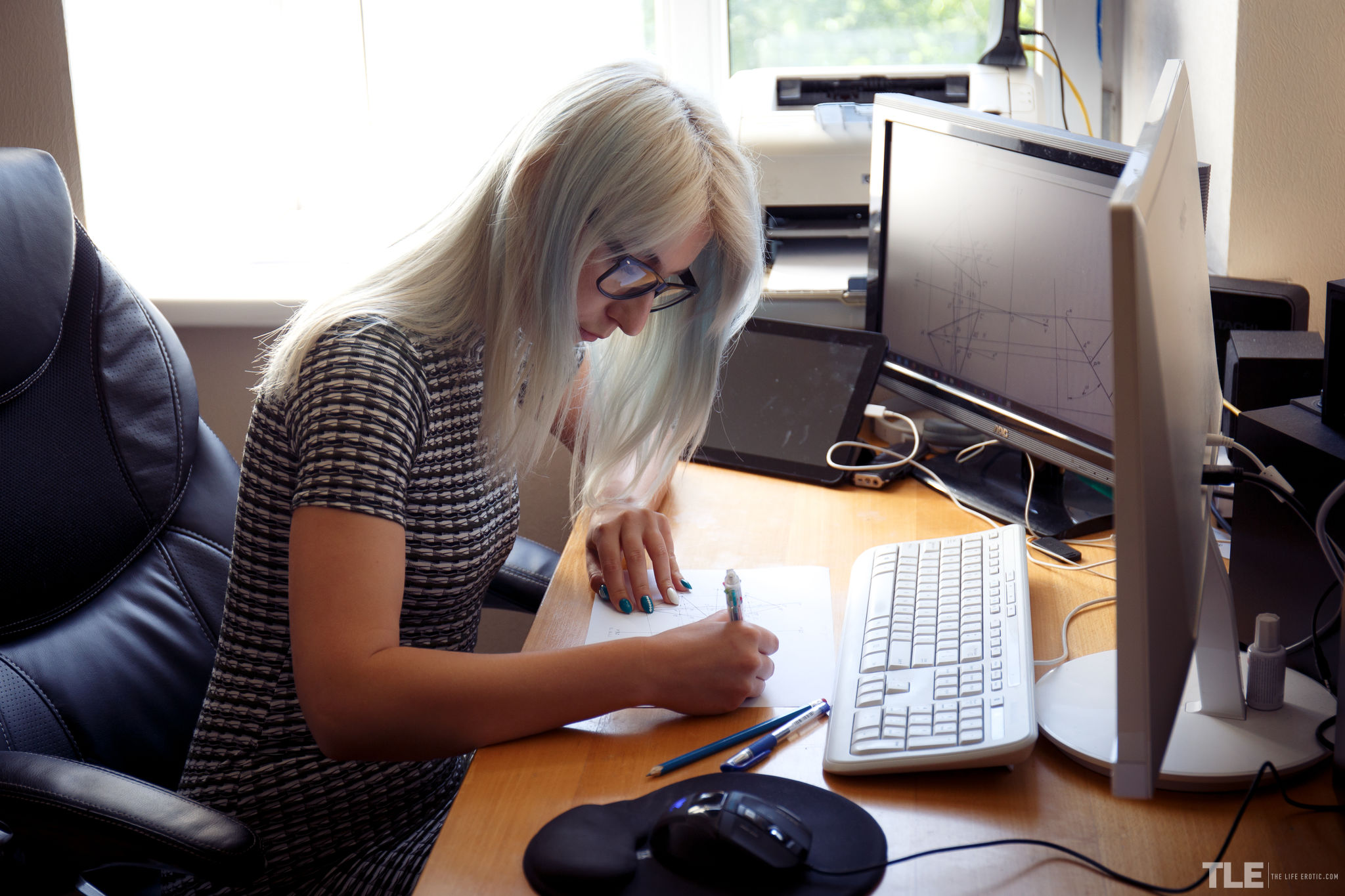 Adora Rey Begins To Masturbate Her Shaved Pussy