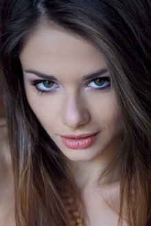 Loretta Via Met-Art