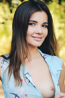 Beautiful Brit Exposes Beautiful Breasts And Pussy