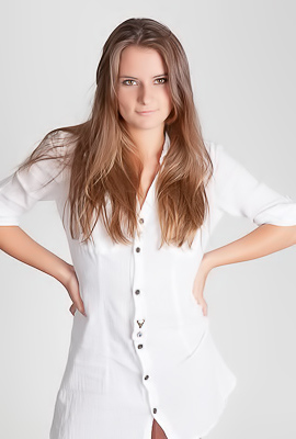 Teen Romina Flashing Her Trimmed Pussy