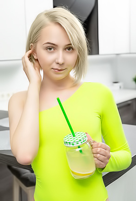 Bernie Thighs Spread Wide For A Delicious View Of Her Plump-lipped Pussy