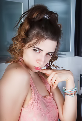 Elle Mira Gorgeous Big Boobs Hottie