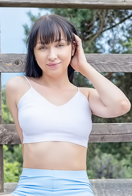 Bernie Smiles Flirtatiously As She Turns Heads With Her Flawless Figure