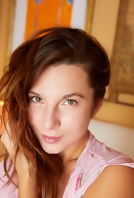 Belka Rolling Around On The Bed To Flaunt Her Curvaceous Booty