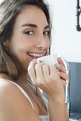 Ana BB Hottest Women Spreads Her Pussy