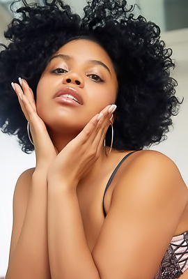 Selva Lapiedra Her Curvy Bubble Butt Gets The Appreciation It Deserves