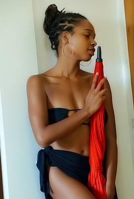 Oli H Argentinian Brunette Following A Guide