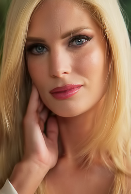 Threesome and facial with Candee Licious in stockings and lingerie as she enjoys deepthroat
