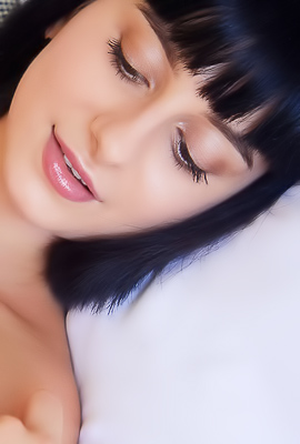 Sarah Reveals Her True Self With Legs Wide Open On The Bed