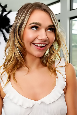 Mia Kays Blowjob Will Make You Beg For More