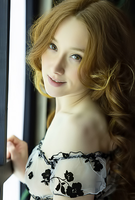 Alice Midos Hot Curly Hair And Lace Up Striptease